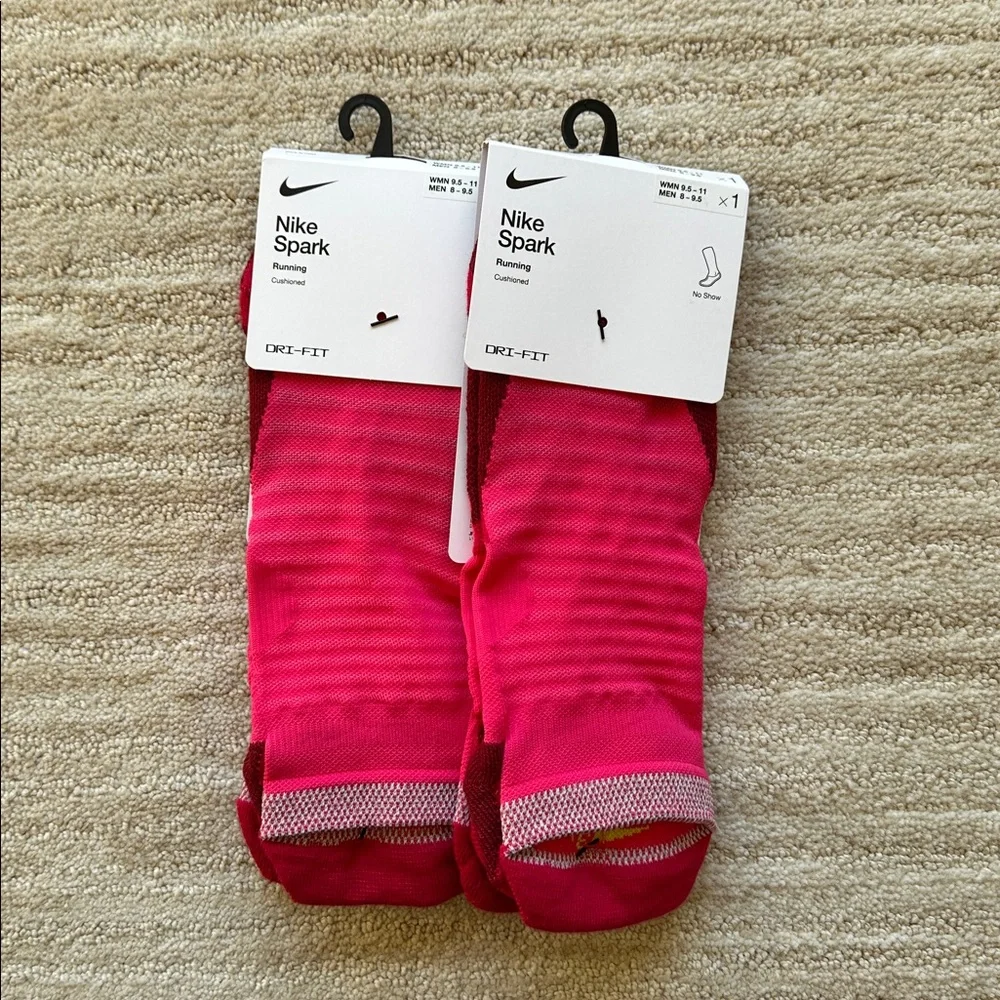NWT 2 Pairs of Nike Spark Cushioned No-Show Running Socks Women 9.5-11 Men 8-9.5